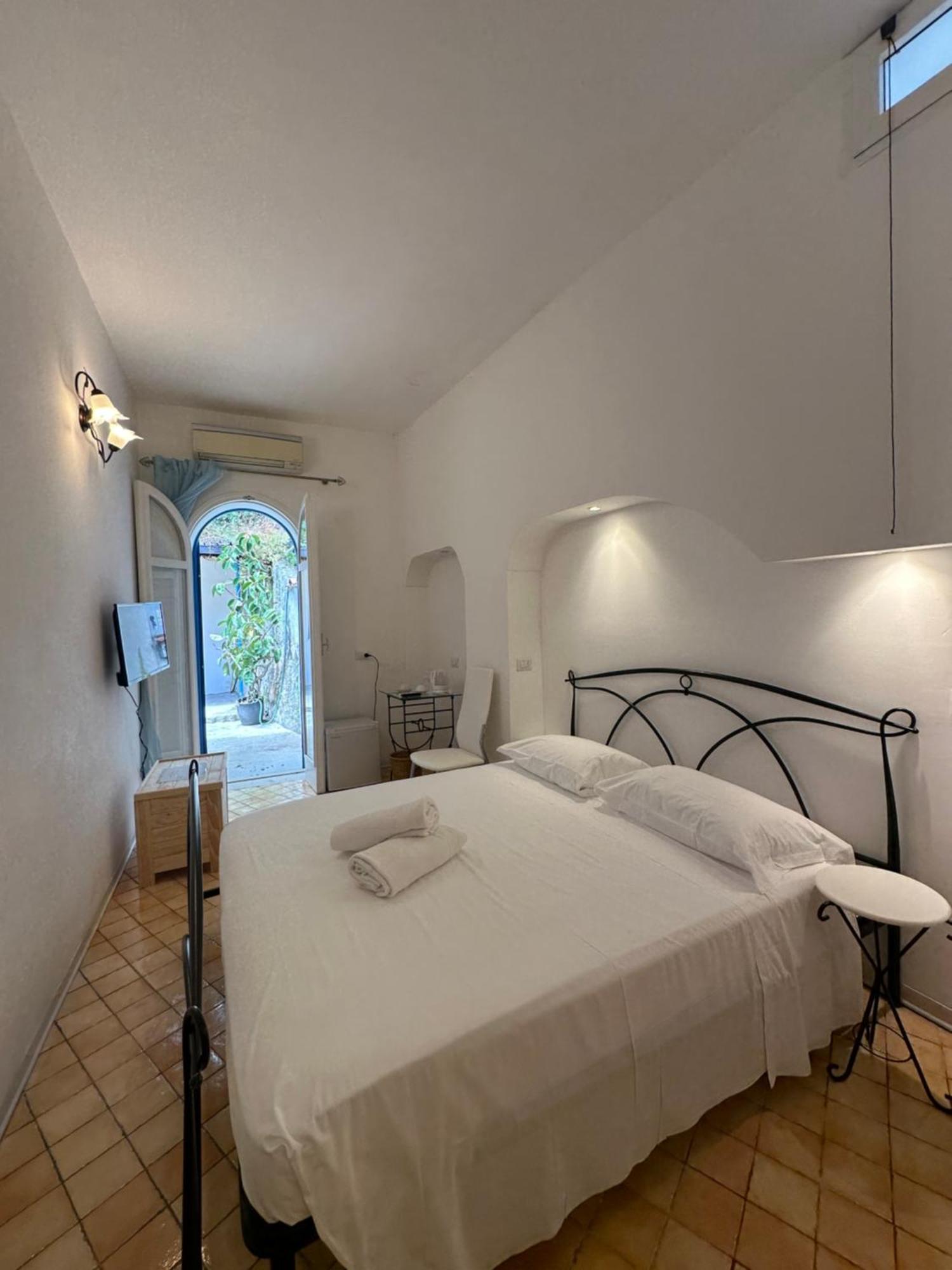 Rada Azzurra Hotel Amalfi Exterior photo